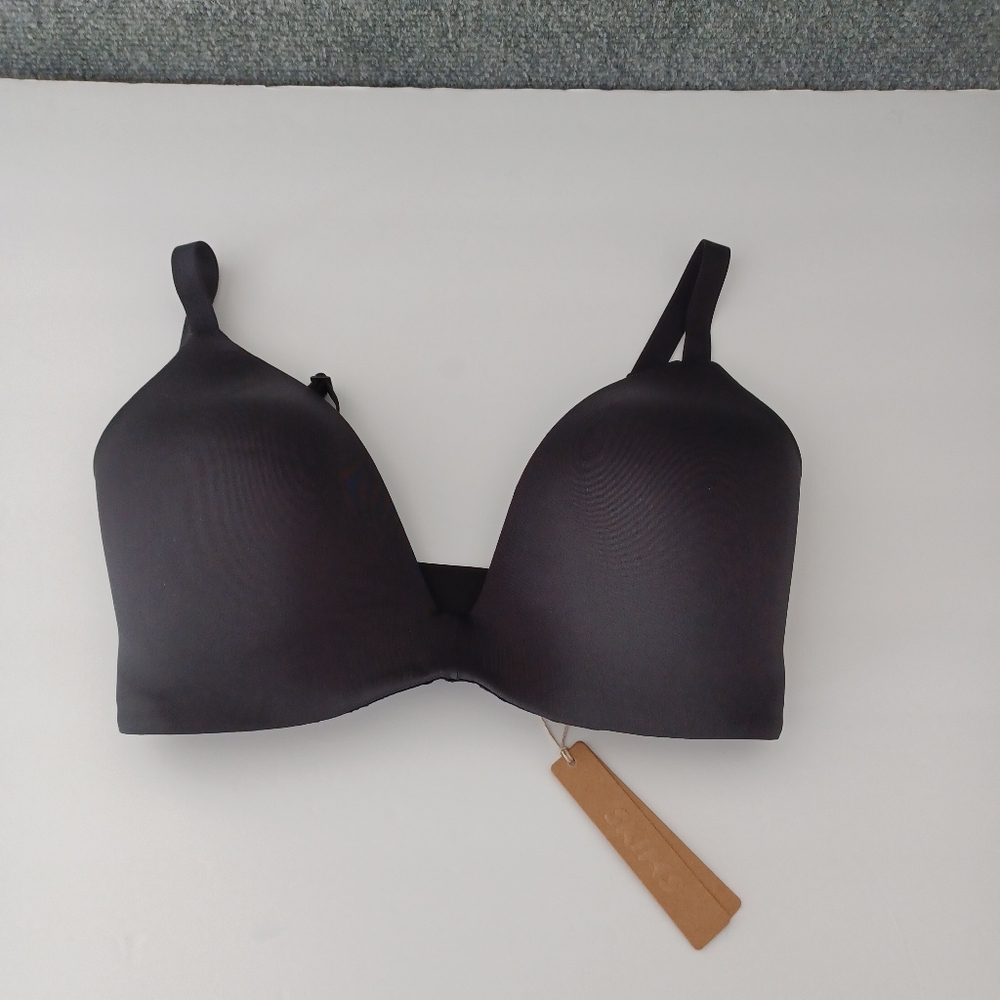 Skims Wireless Lightly Lined Bra Size 32DDD Women Color Onyx